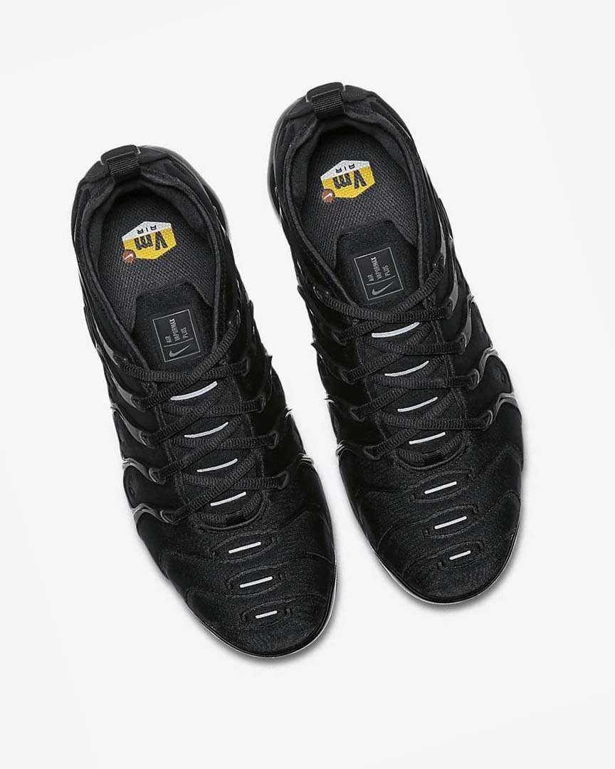 Black / Black / Dark Grey Nike Air VaporMax Plus Men's Sneakers | CA_3207