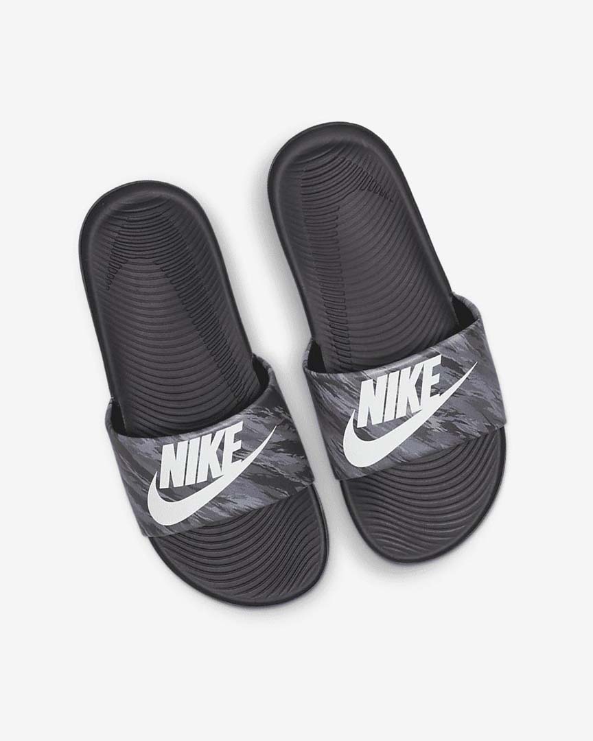 Black / Black / Platinum Nike Kawa SE Girls' Slides | CA_3113