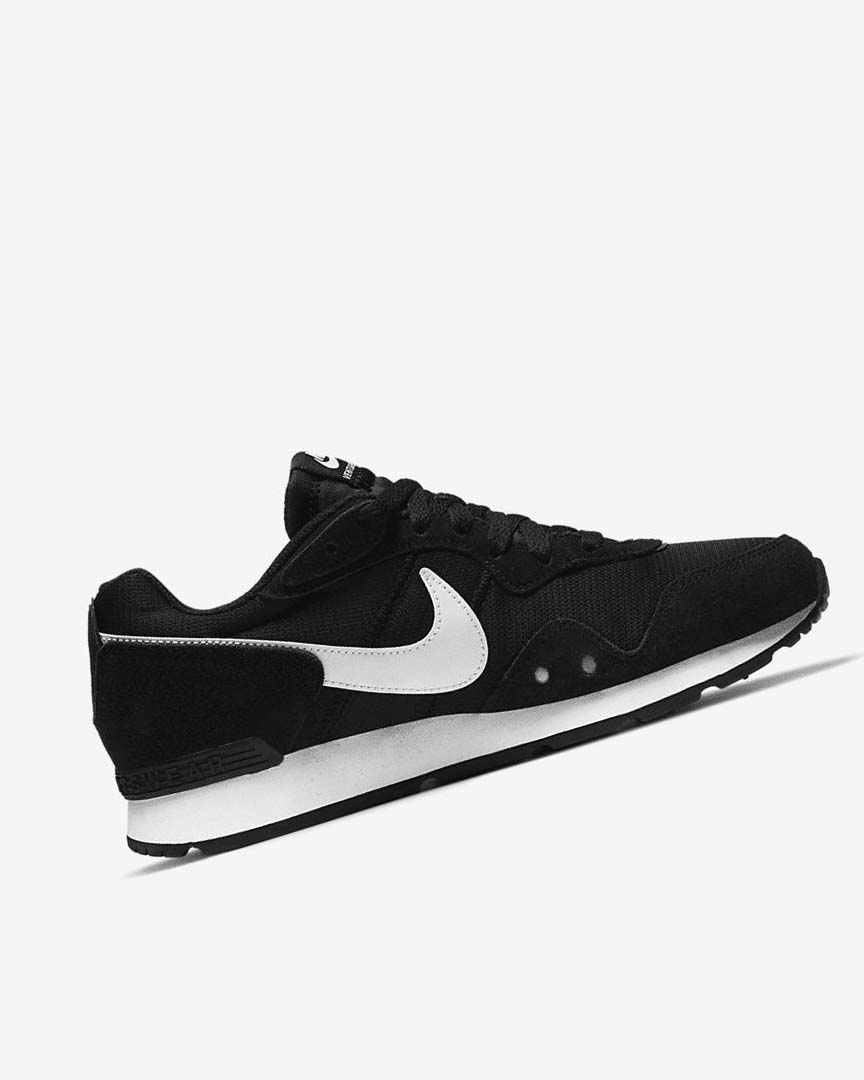 Black / Black / White Nike Venture Runner Women's Sneakers | CA_1104