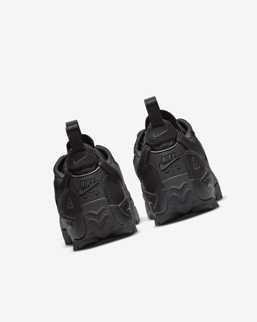 Black / Dark Grey Nike ACG Air Mada Men's Sneakers | CA_5002