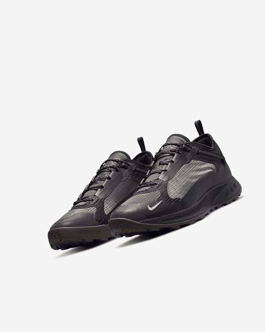 Black / Dark Grey Nike ACG Air Nasu 2 Men's Sneakers | CA_2605