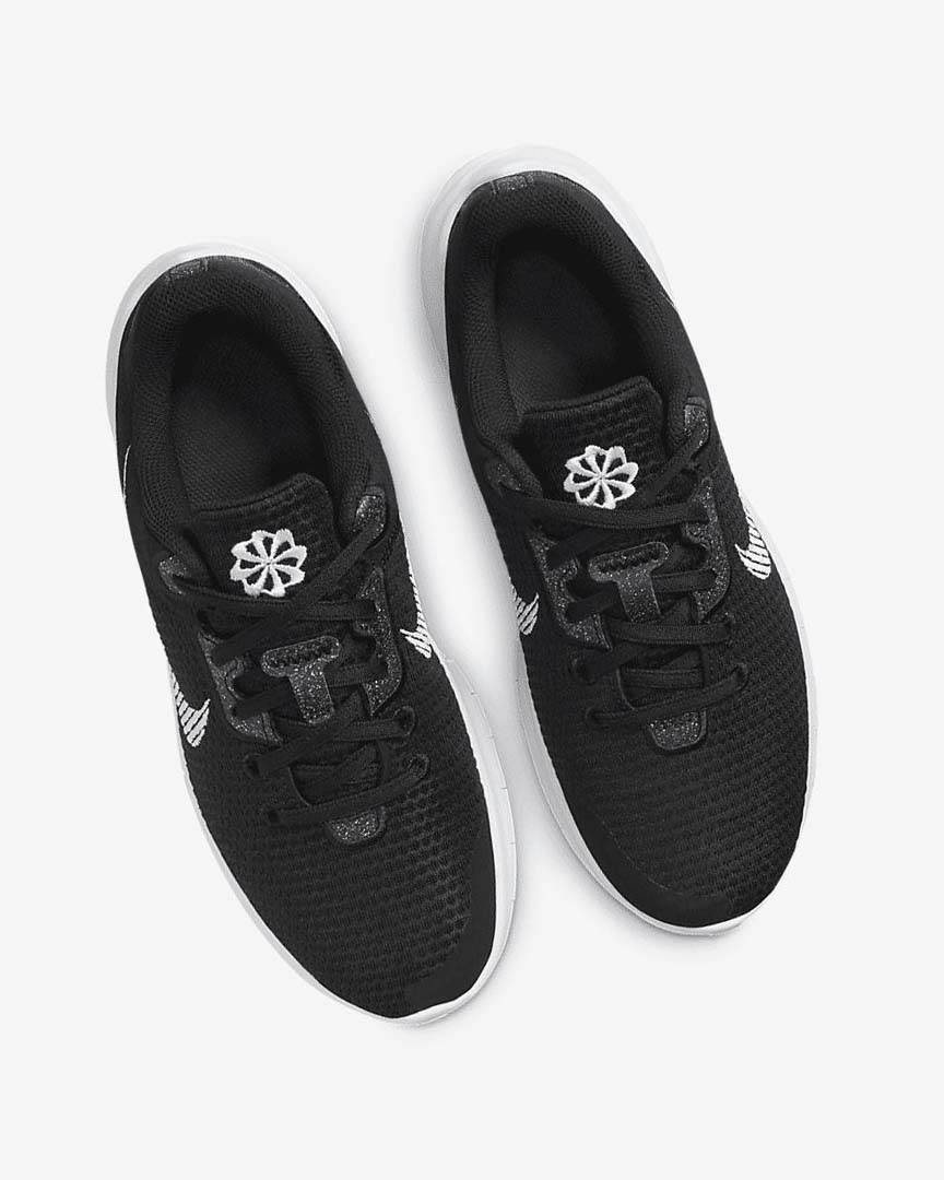 Black / Dark Grey / White Nike Flex Experience Run 11 Next Nature Women's Running Shoes | CA_5254