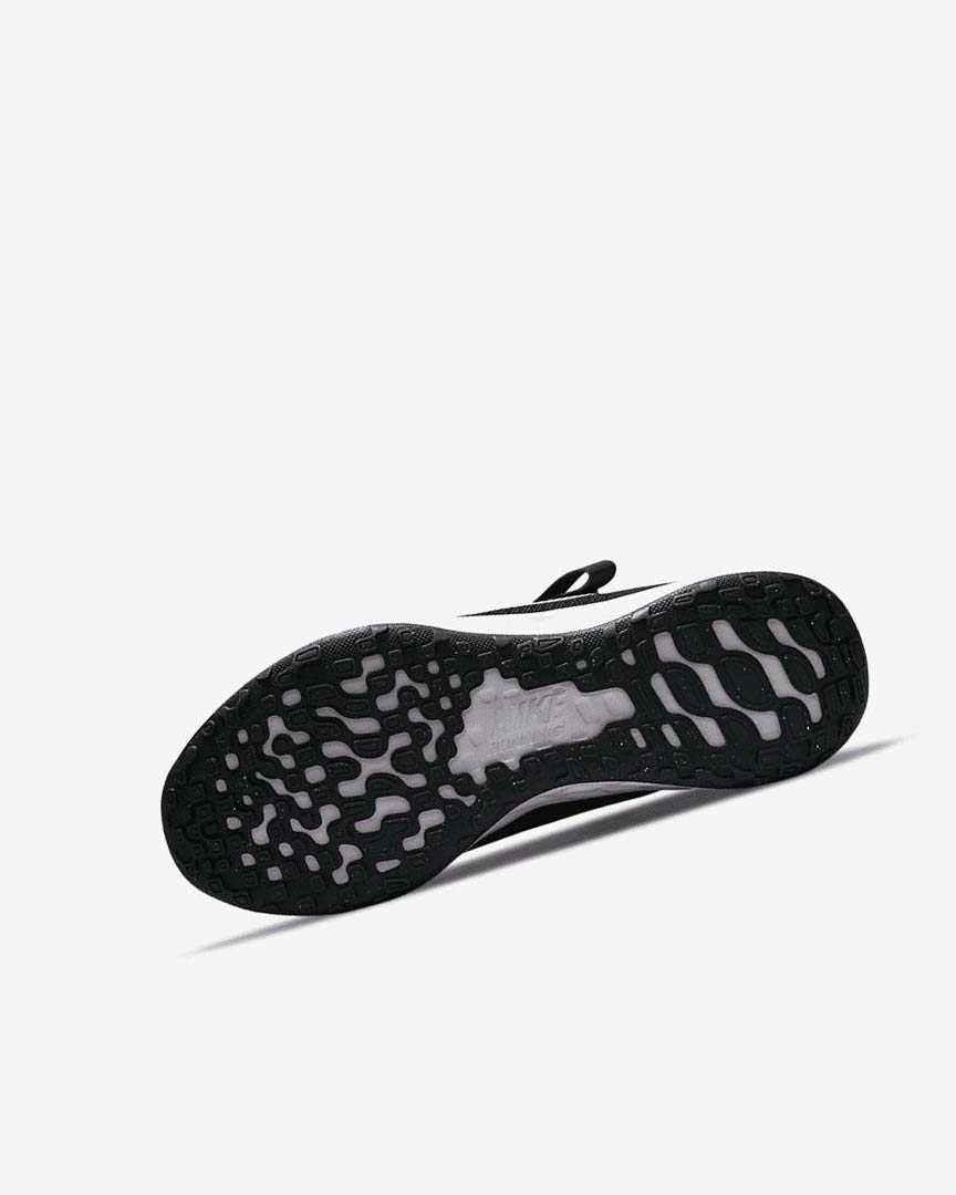 Black / Dark Grey / White Nike Revolution 6 FlyEase Boys' Running Shoes | CA_4678