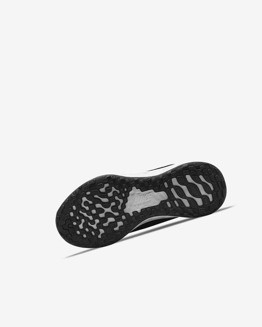 Black / Dark Grey / White Nike Revolution 6 Girls' Running Shoes | CA_5170