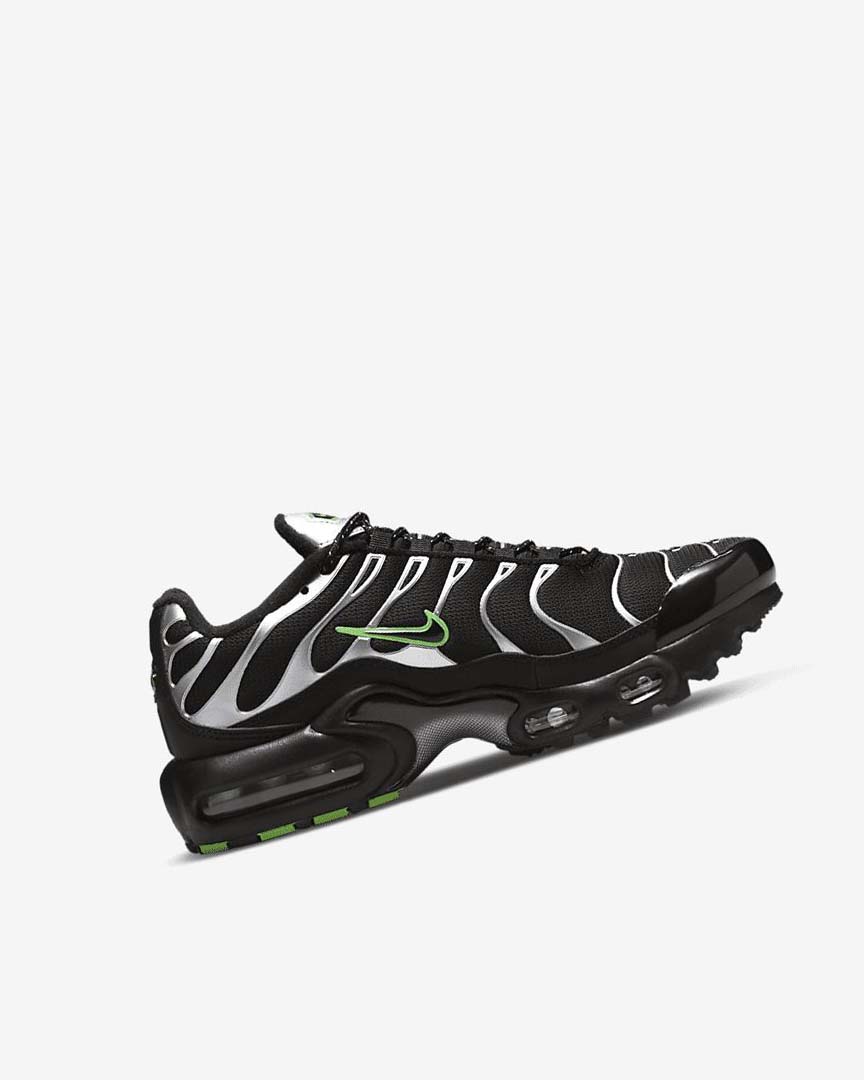 Black / Green / Metal Silver / Black Nike Air Max Plus Boys' Sneakers | CA_5395