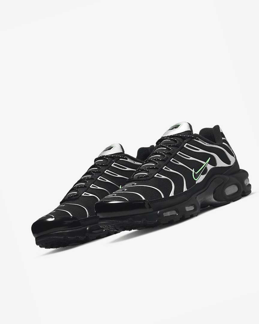 Black / Green / Metal Silver / Black Nike Air Max Plus Men's Sneakers | CA_5397