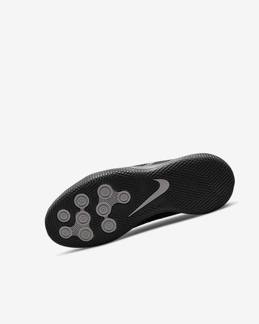 Black / Metal Gold / Dark Grey / Metal Dark Grey Nike Jr. Phantom GT2 Academy IC Boys' Soccer Shoes | CA_5564