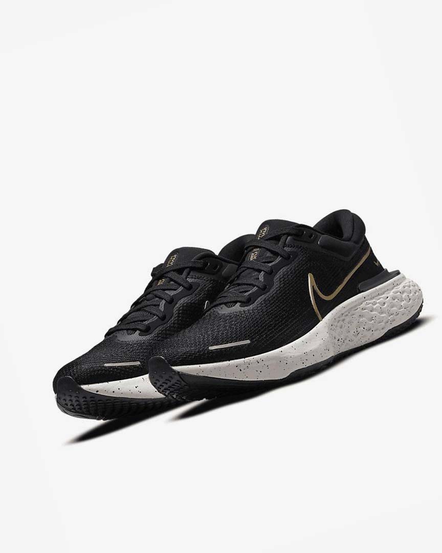 Black / Metal Gold Nike ZoomX Invincible Run Flyknit Men's Running Shoes | CA_2766