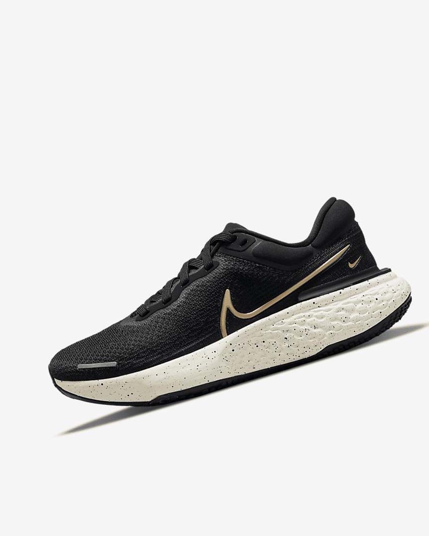 Black / Metal Gold Nike ZoomX Invincible Run Flyknit Women\'s Running Shoes | CA_4553