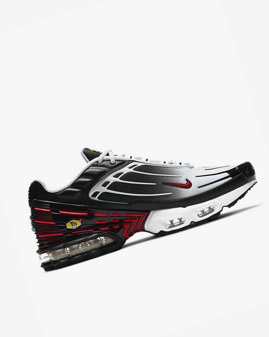 Black Nike Air Max Plus 3 Men's Sneakers | CA_2643