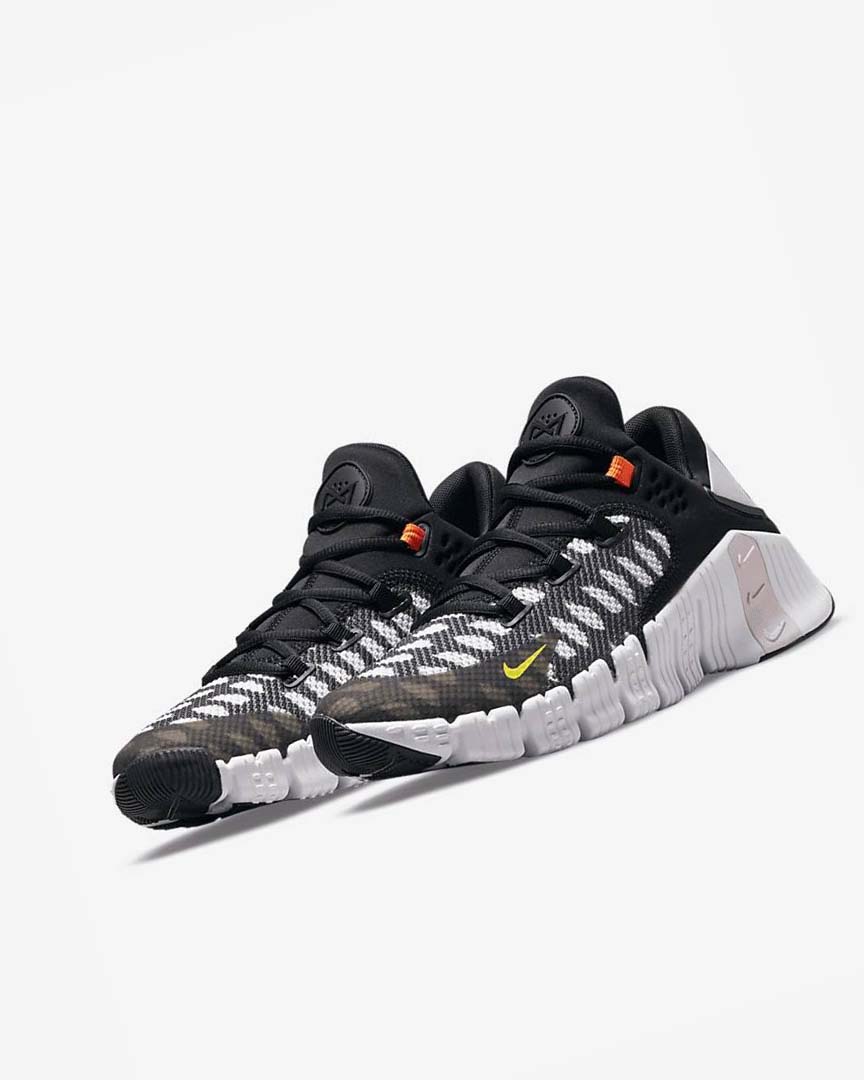 Black / White / Blue / Yellow Nike Free Metcon 4 Men's Training Shoes | CA_2423