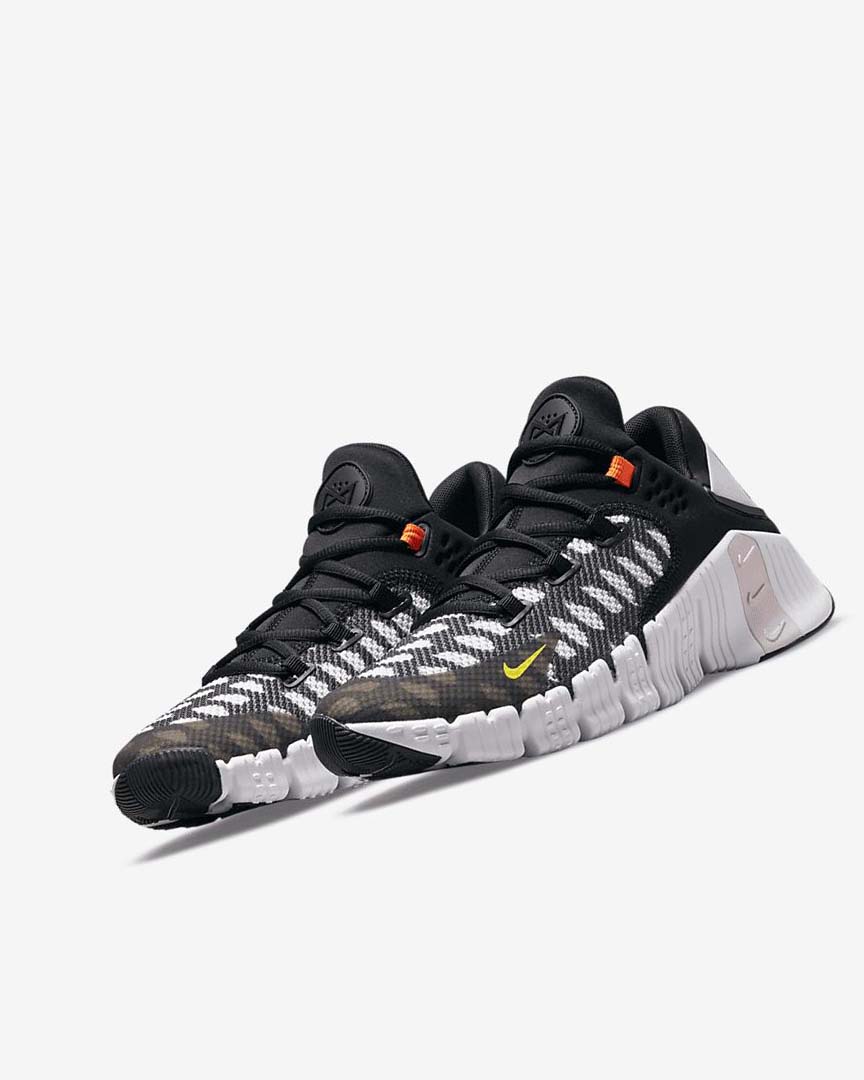 Black / White / Blue / Yellow Nike Free Metcon 4 Women's Training Shoes | CA_5129