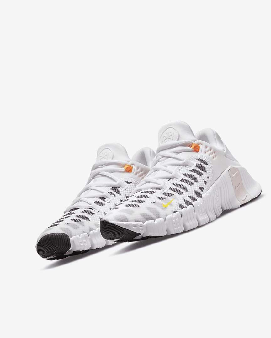 Black / White / Blue / Yellow Nike Free Metcon 4 Women's Training Shoes | CA_5507