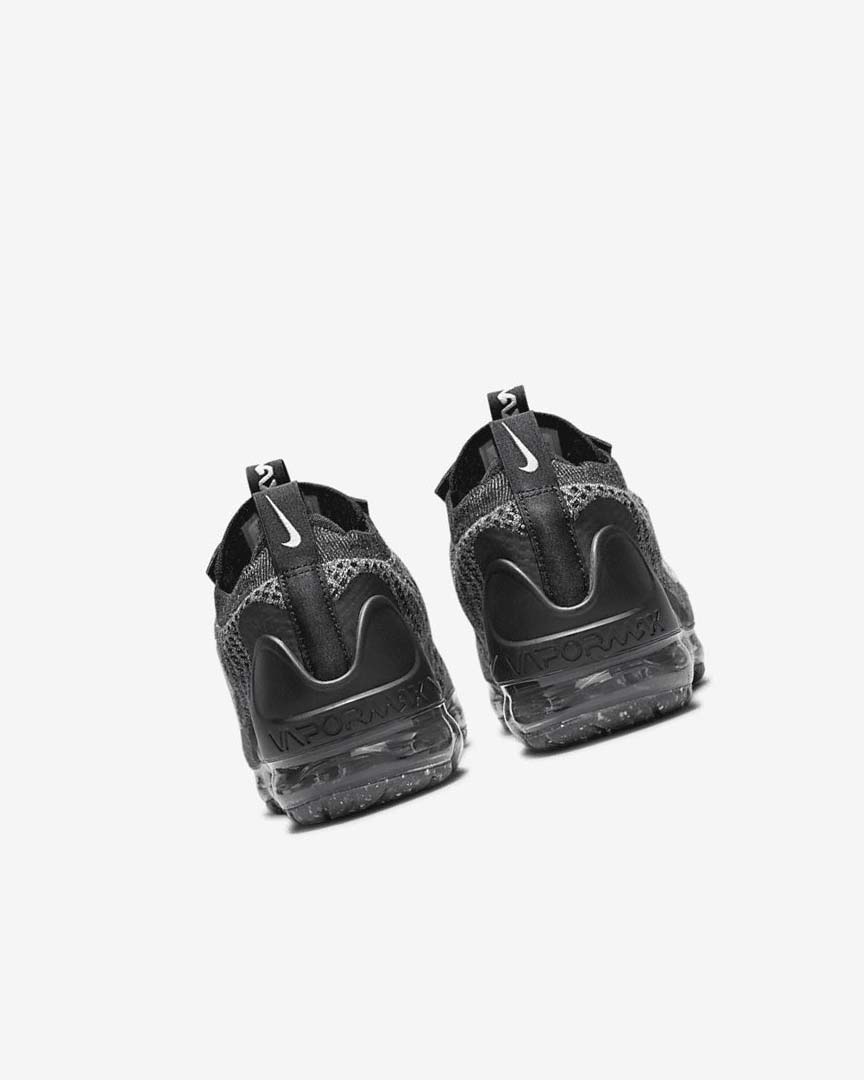 Black / White / Dark Grey / Black Nike Air VaporMax 2021 FK Boys' Sneakers | CA_4617