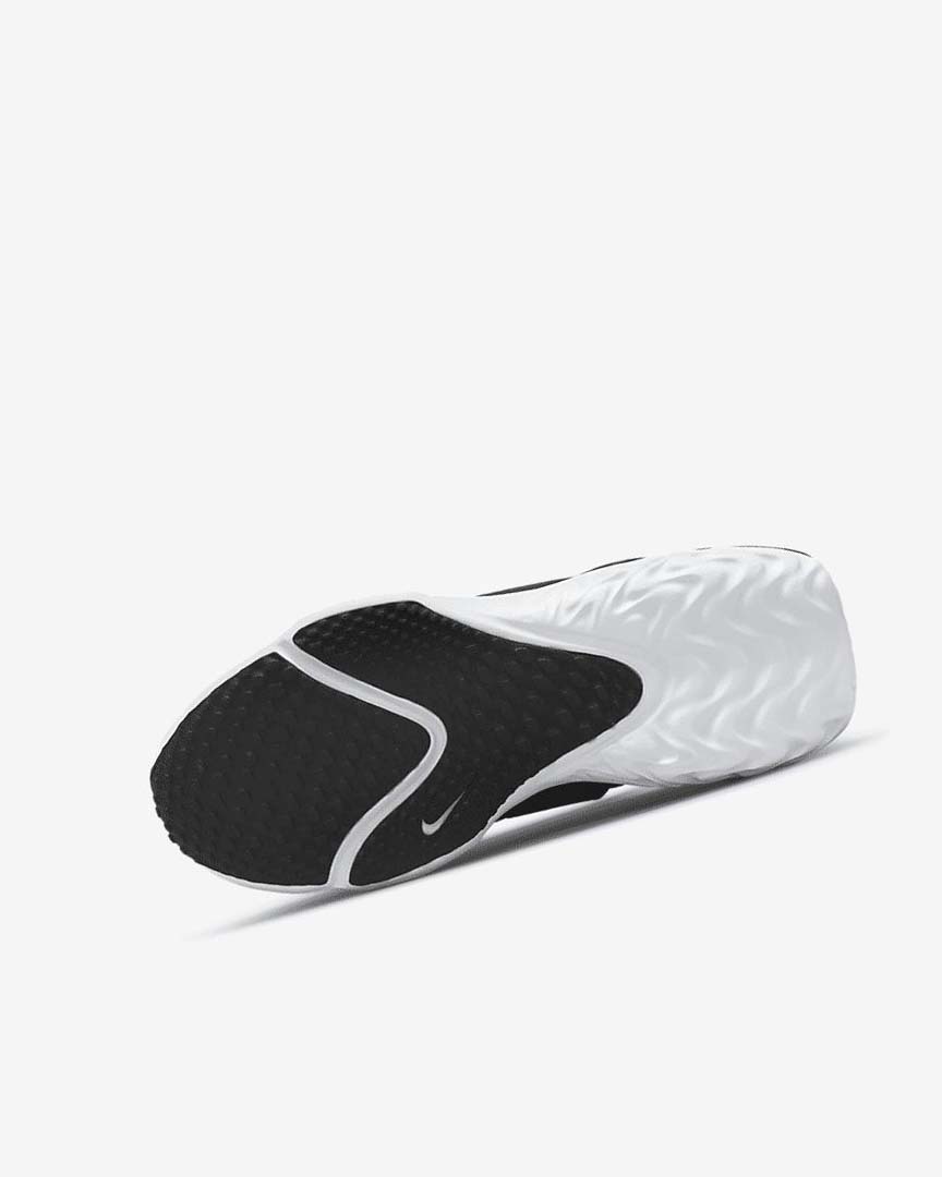 Black / White / Grey Nike Flow Boys' Running Shoes | CA_5485