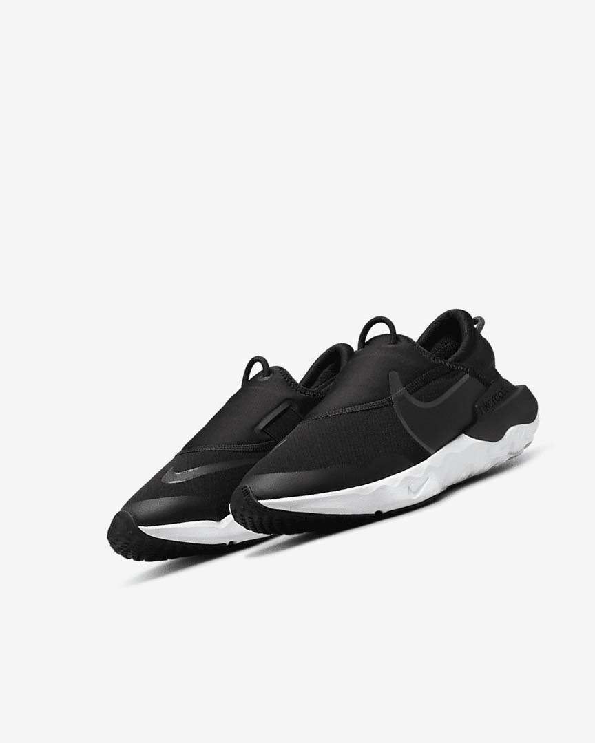 Black / White / Grey Nike Flow Boys' Running Shoes | CA_5485