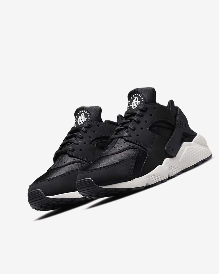 Black / White Nike Air Huarache LE Men's Sneakers | CA_4843