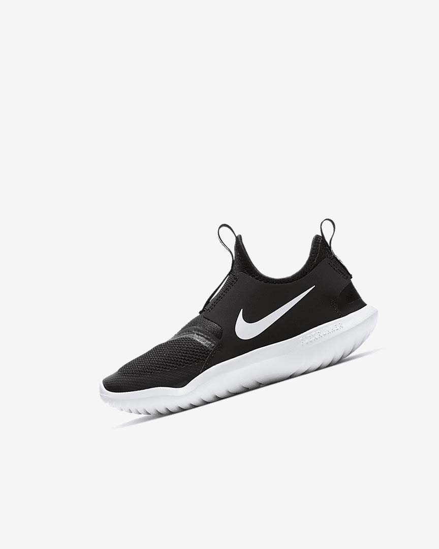 Black / White Nike Flex Runner Girls\' Shoes | CA_2892