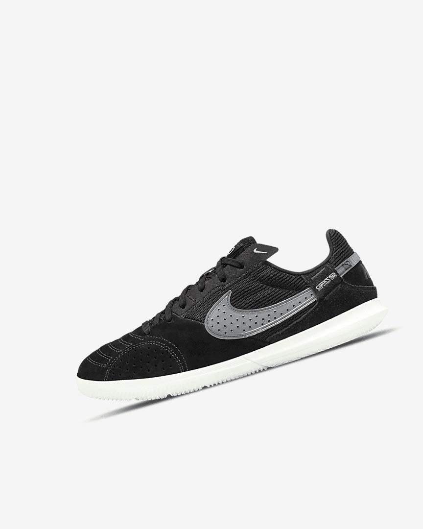 Black / White Nike Jr. Streetgato Girls\' Soccer Shoes | CA_3258