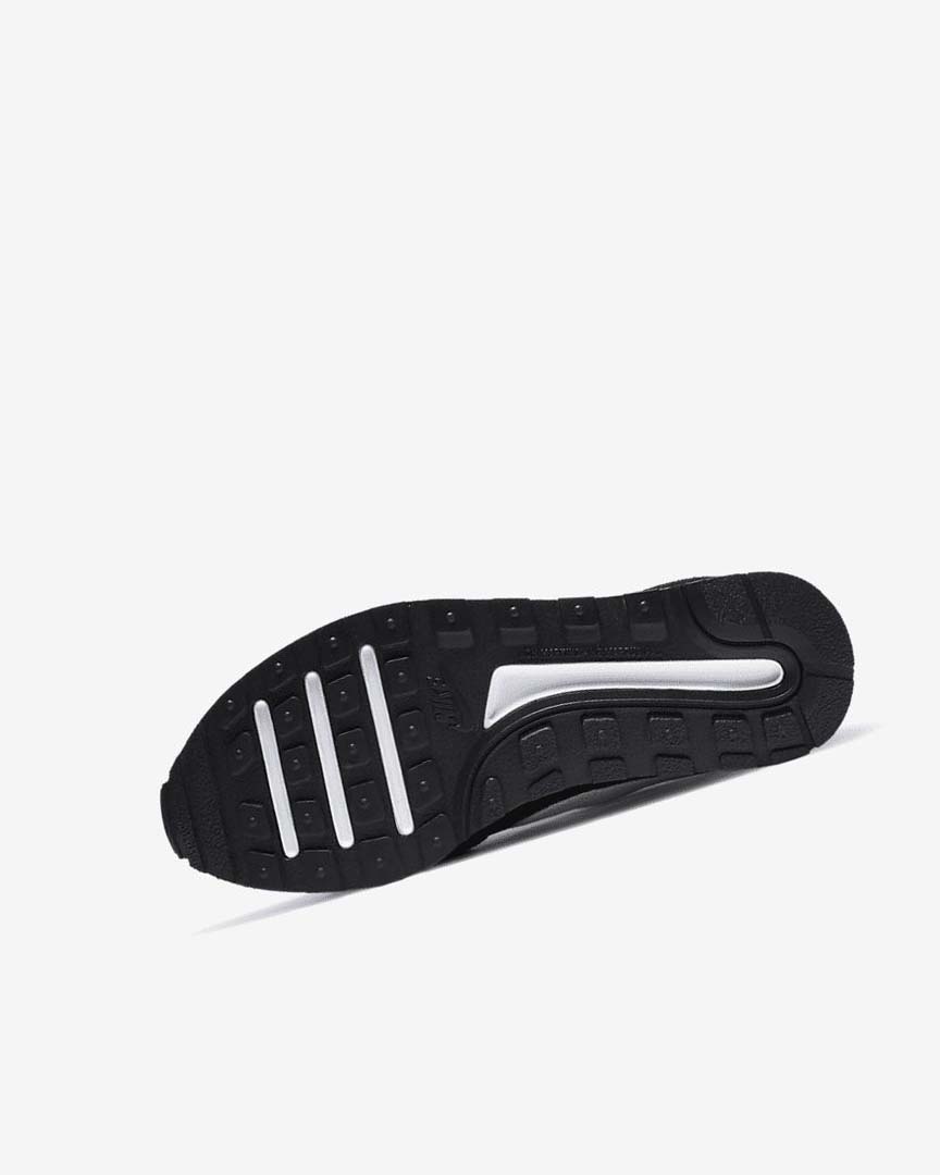 Black / White Nike MD Valiant Boys' Shoes | CA_5122