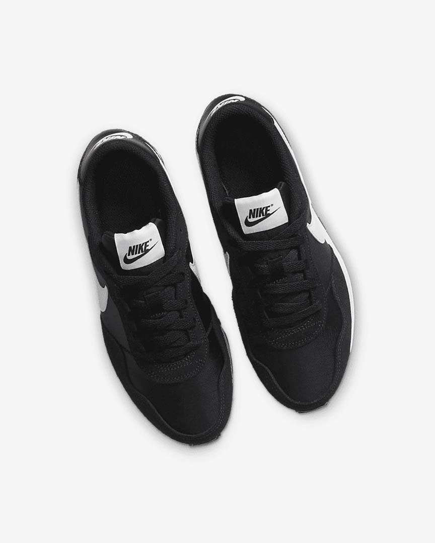 Black / White Nike MD Valiant Boys' Shoes | CA_5122