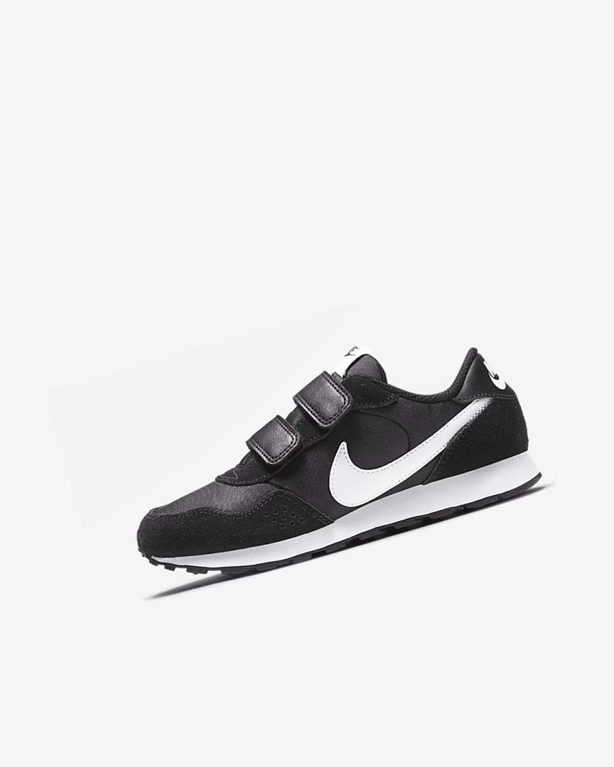 Black / White Nike MD Valiant Girls\' Shoes | CA_2522