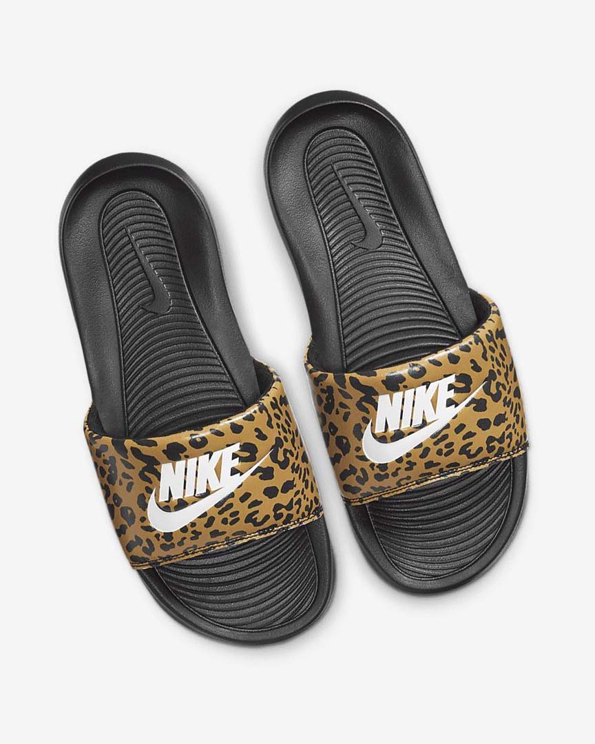 Black / White Nike Victori One Women's Slides | CA_2440