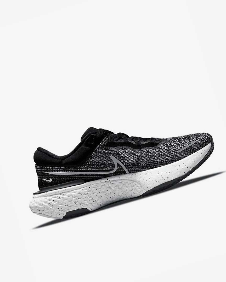 Black / White Nike ZoomX Invincible Run Flyknit Men's Running Shoes | CA_2290