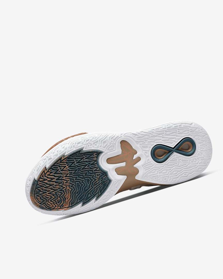 Brown / White Nike Kyrie Infinity Women's Basketball Shoes | CA_2241