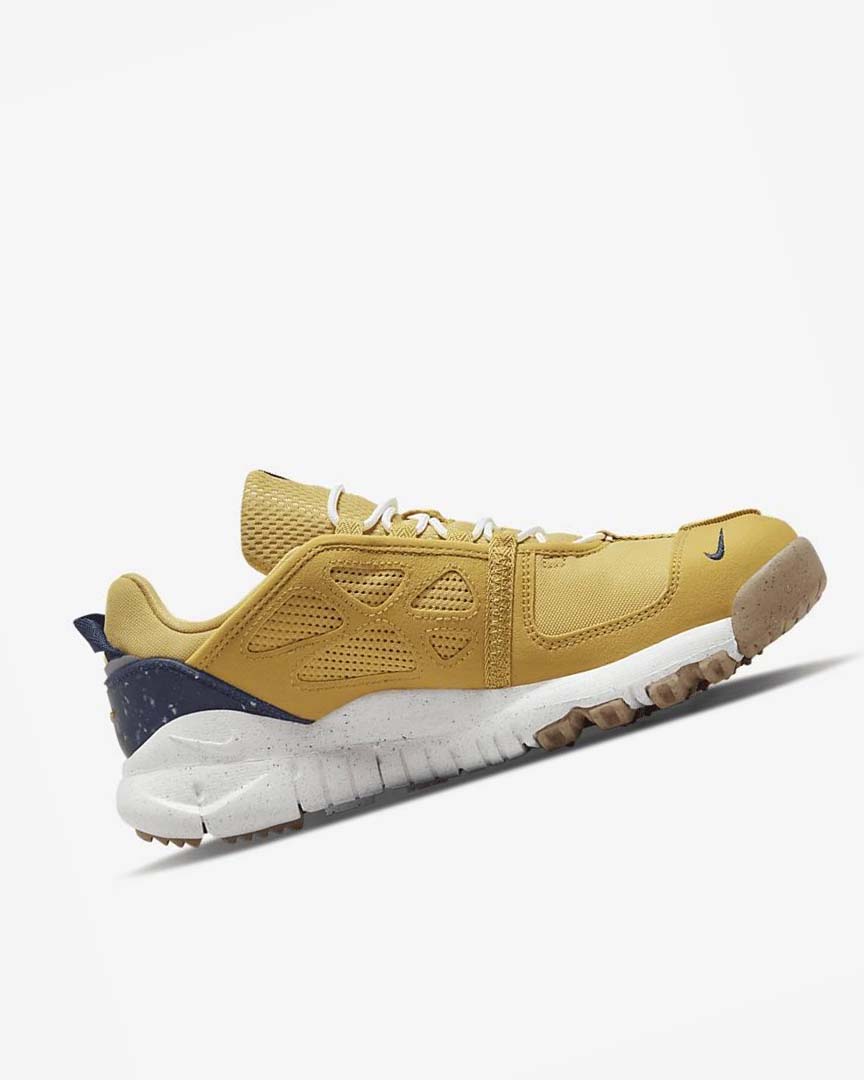 Gold / Navy Nike Free Terra Vista Men's Sneakers | CA_3007