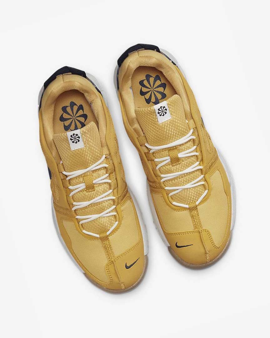Gold / Navy Nike Free Terra Vista Men's Sneakers | CA_3007