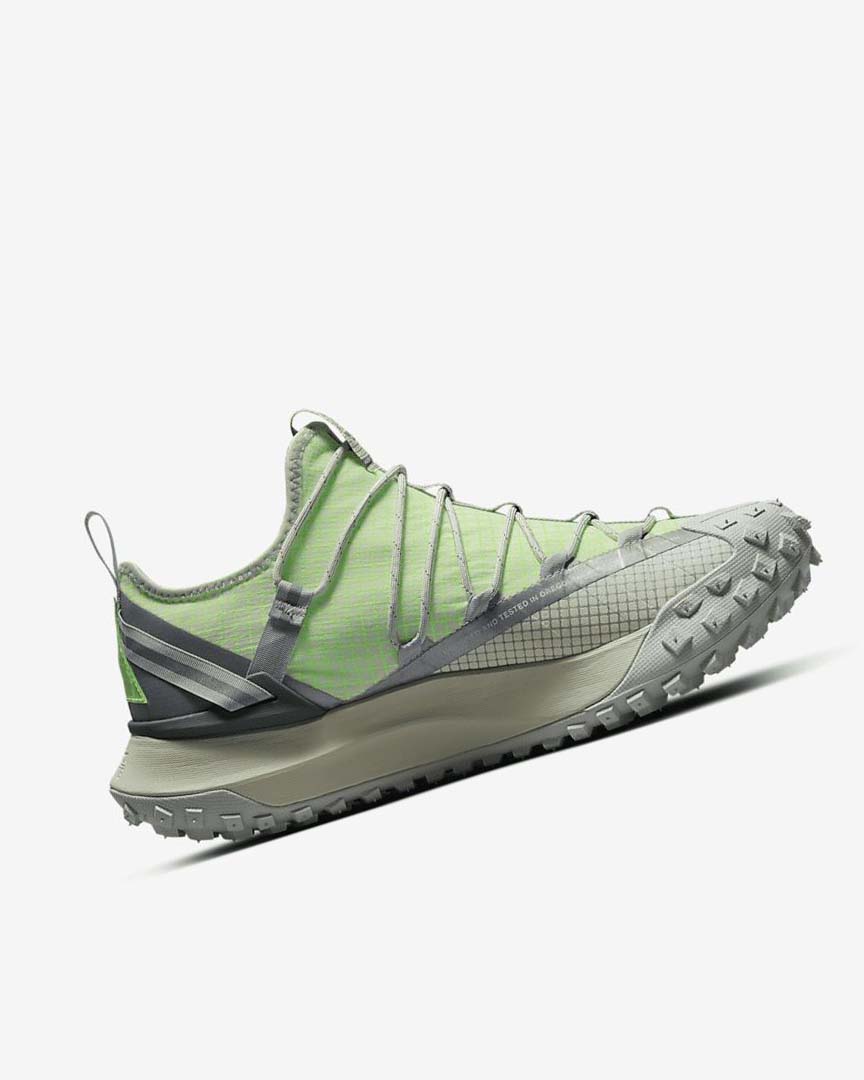 Green / Grey Nike ACG Mountain Fly Low Men's Sneakers | CA_4862