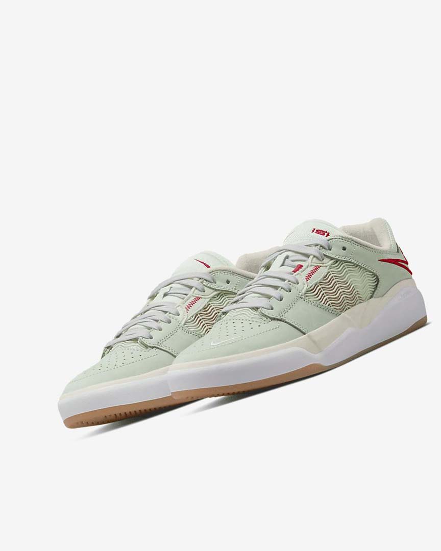 Green / Light Beige / Red Nike SB Ishod Wair Premium Women's Skate Shoes | CA_2836