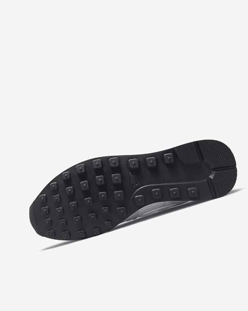 Grey / Platinum / Black / White Nike Internationalist Women's Sneakers | CA_2315