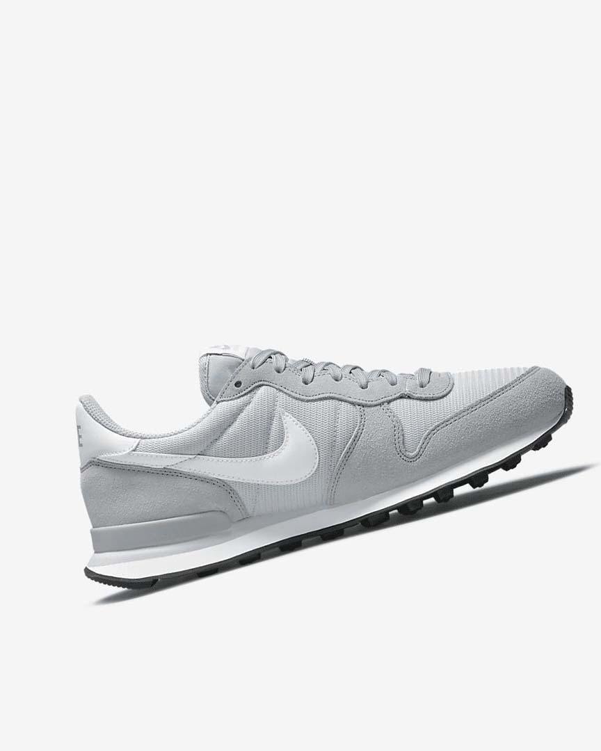 Grey / Platinum / Black / White Nike Internationalist Women's Sneakers | CA_2315