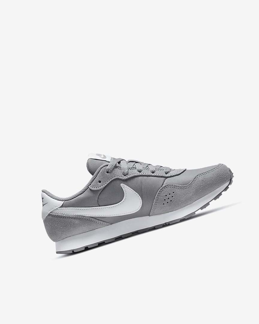 Grey / White Nike MD Valiant Boys' Shoes | CA_5290