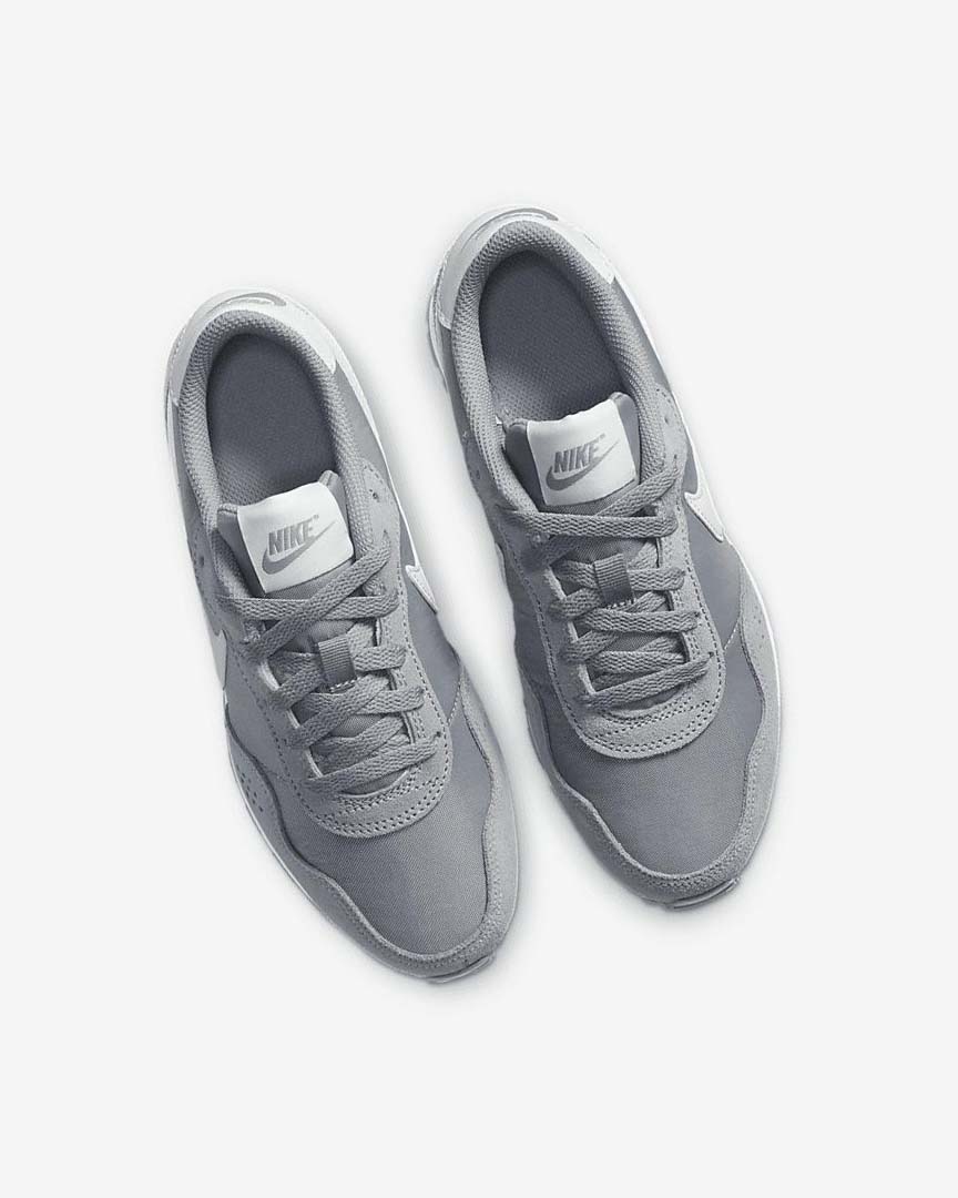 Grey / White Nike MD Valiant Boys' Shoes | CA_5290