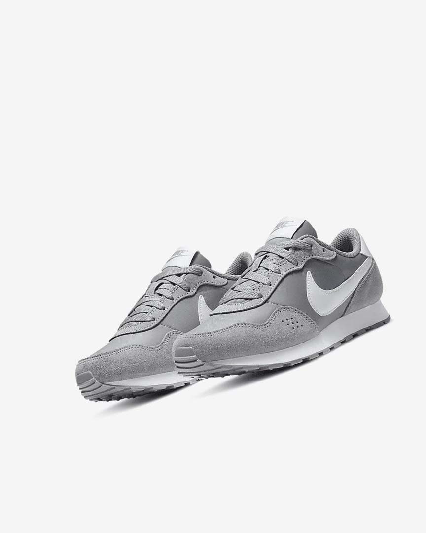 Grey / White Nike MD Valiant Boys' Shoes | CA_5290