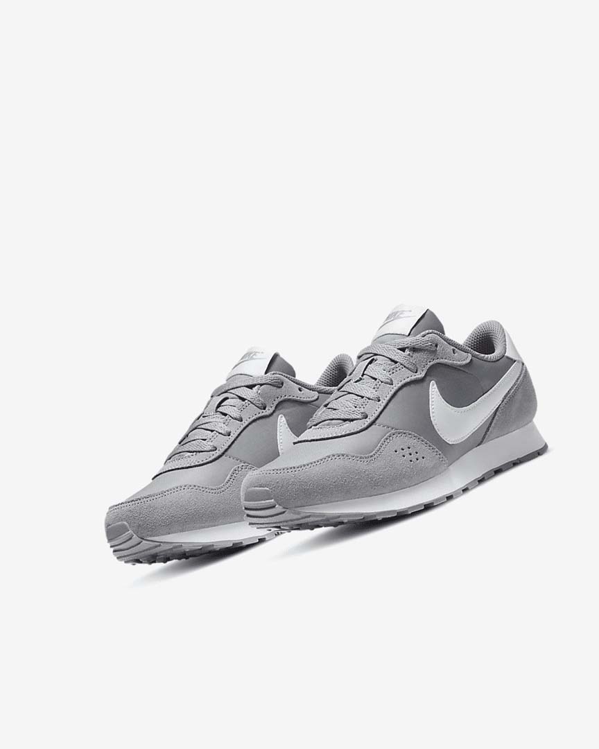 Grey / White Nike MD Valiant Girls' Shoes | CA_2744