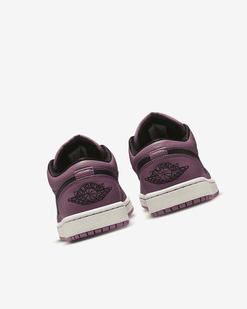 Light Beige / Black Nike Air Jordan 1 Low SE Women's Sneakers | CA_3166