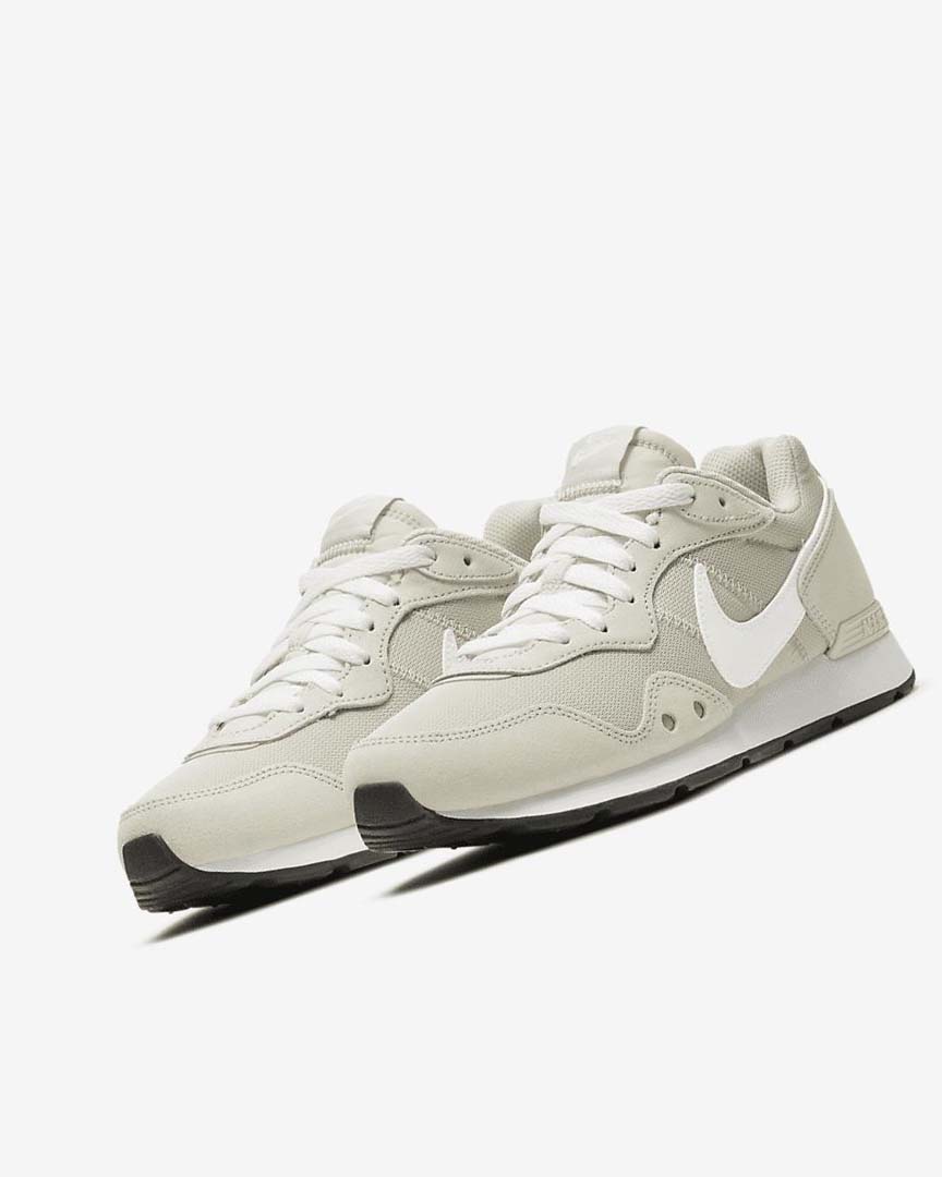 Light Beige / Light Beige / White Nike Venture Runner Women's Sneakers | CA_4953