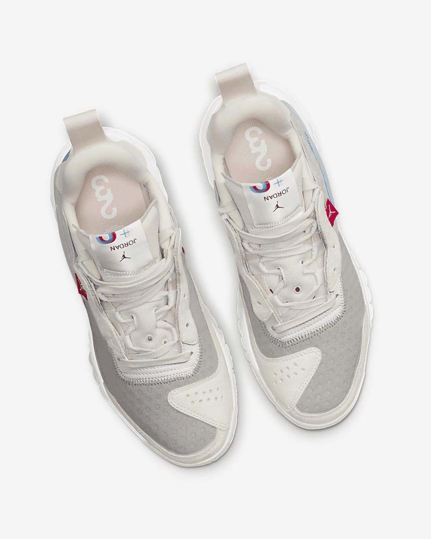Light Brown / Dark Blue / White Nike Jordan Delta 2 SE Women's Basketball Shoes | CA_2443