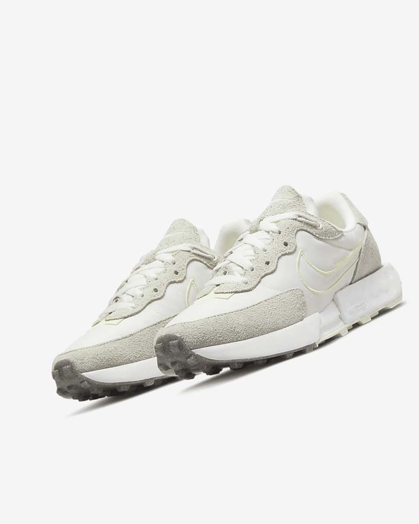 Light Brown / White Nike Fontanka Waffle Women's Sneakers | CA_2874