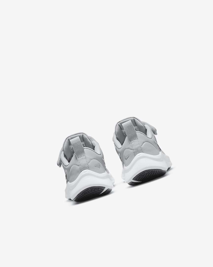 Light Grey / Grey / Black Nike Star Runner 3 Girls' Running Shoes | CA_2263