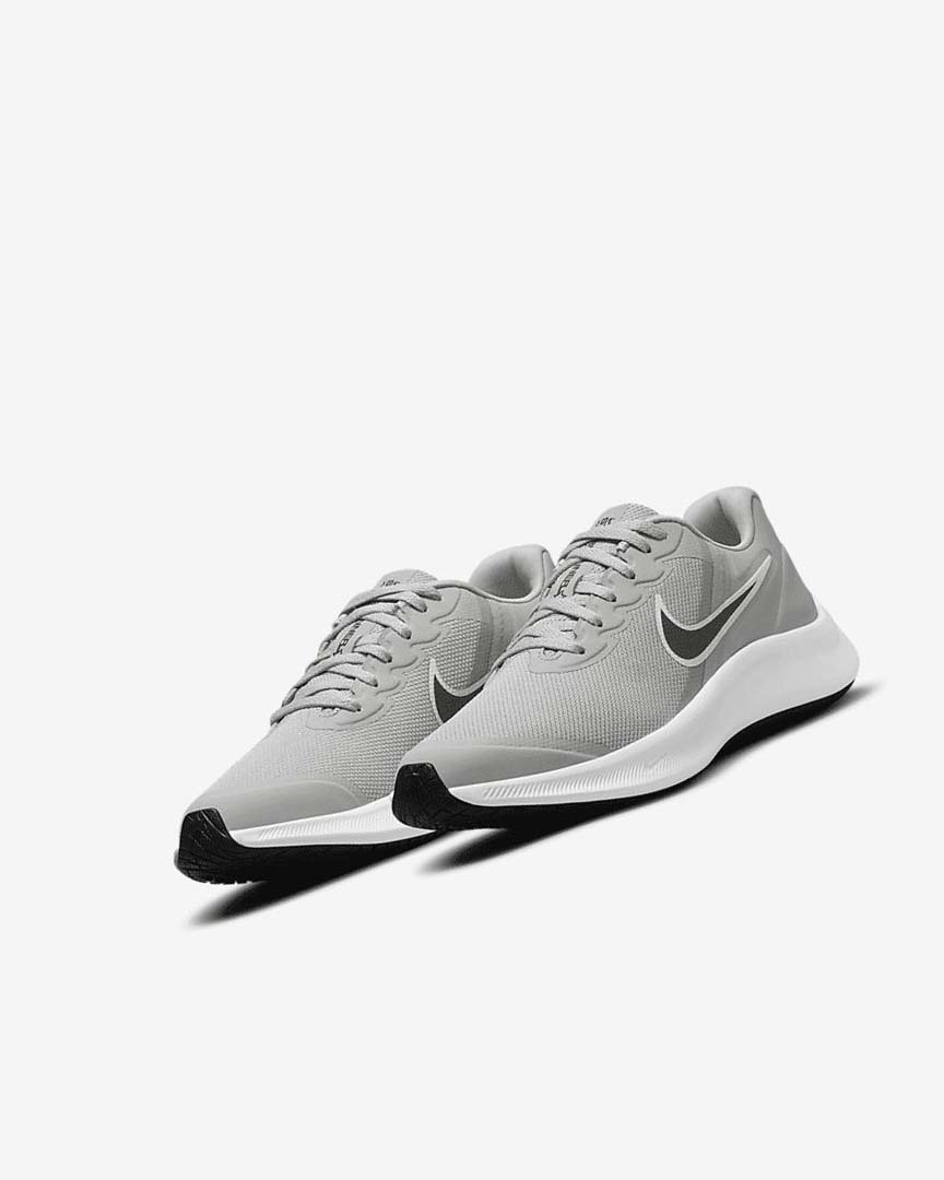 Light Grey / Grey / Black Nike Star Runner 3 Boys' Running Shoes | CA_5524