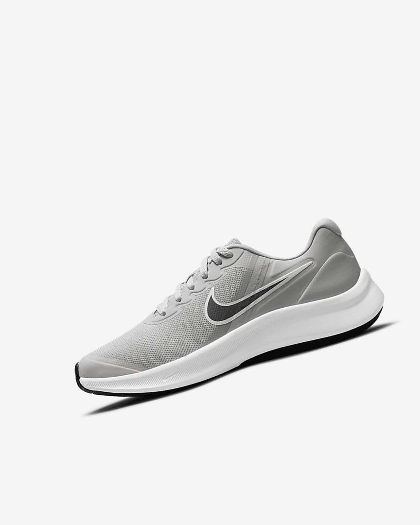 Light Grey / Grey / Black Nike Star Runner 3 Boys\' Running Shoes | CA_5524