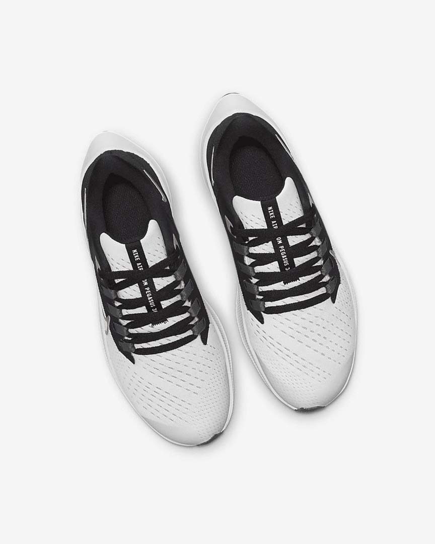 Light Grey / Grey / Metal Gold Nike Air Zoom Pegasus 38 Boys' Running Shoes | CA_2402