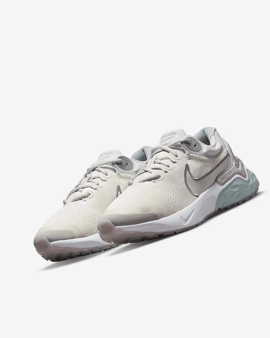 Metal / Grey Nike Renew Run 3 Premium Women's Running Shoes | CA_2988