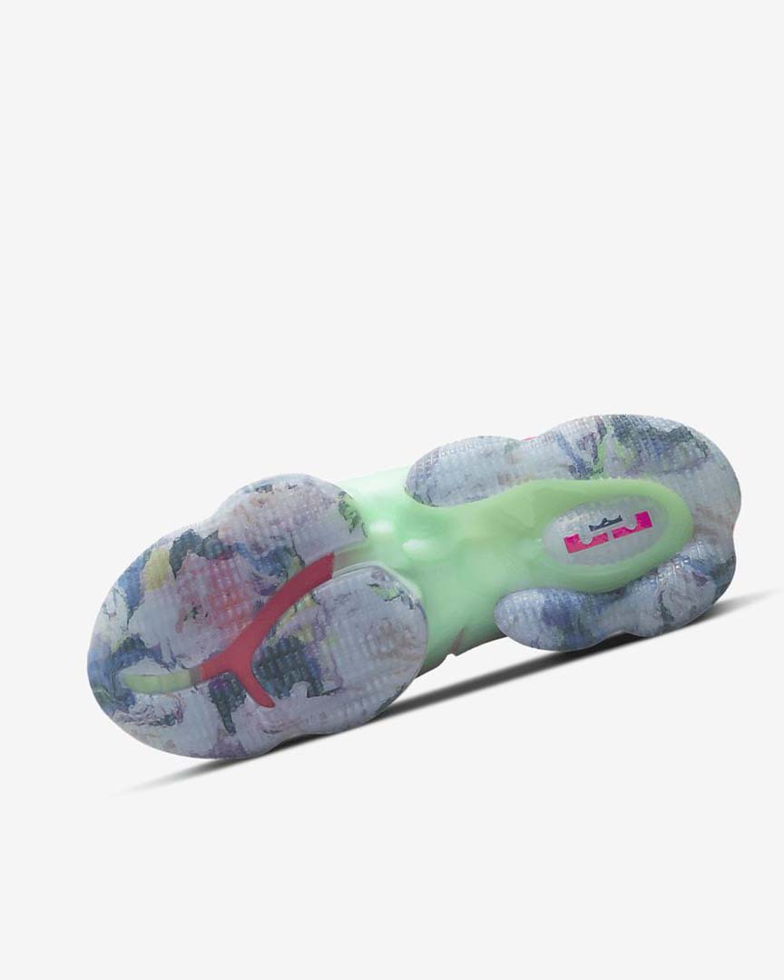 Multicolor / Multicolor Nike LeBron 19 Women's Basketball Shoes | CA_5518