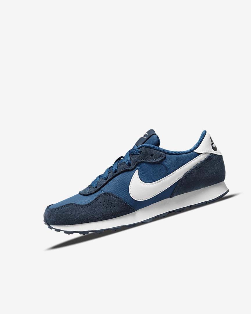 Navy / White Nike MD Valiant Boys\' Shoes | CA_2829